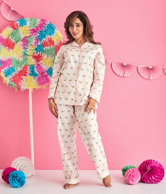 Notch Collared Tropical Flamingo Print Nightsuit
